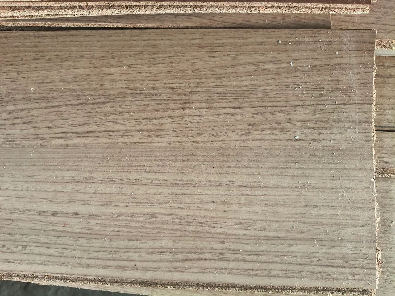 Piso laminado eucaflor Maiorca 30 metros  - Foto 2