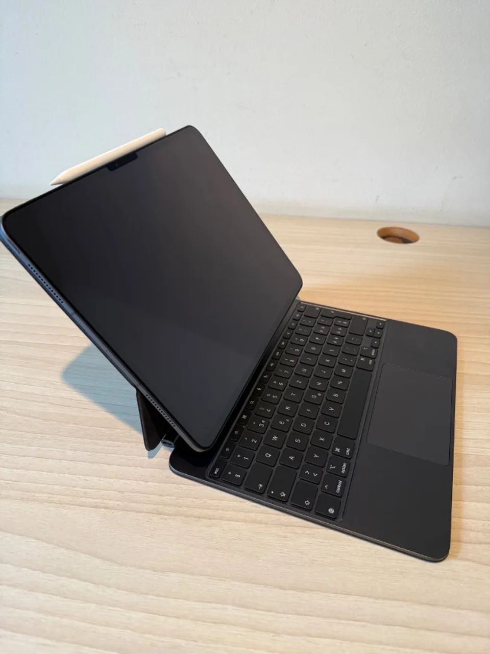 iPad Pro 13" M5 Cellular 256GB com Magic Keyboard (CH) e Apple Pencil Pro