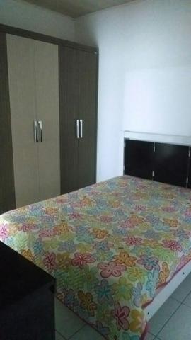 Alugo apartamento mobiliado - dois quartos com suíte e garagem coberta a 300m do Shopping - Foto 2