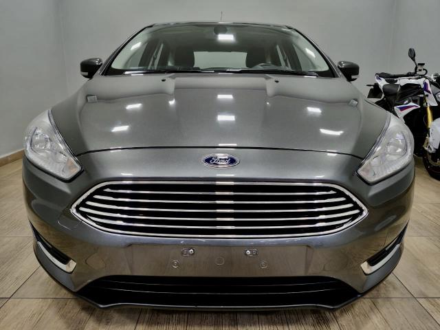 Focus titanium hatch 2016 c/44.000km automático. léo careta veículos - Foto 15