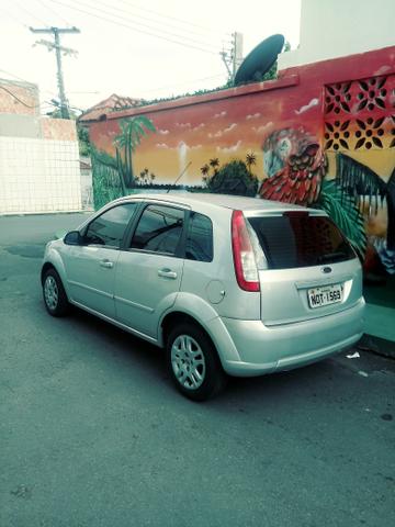 Ford Fiesta - Foto 2