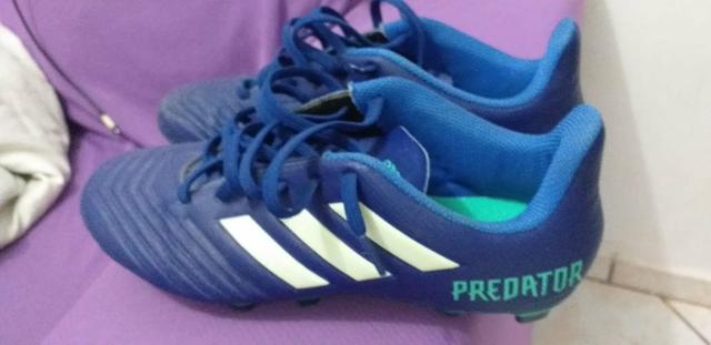 Chuteira Adidas original predator