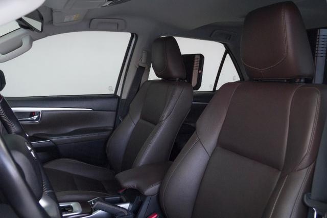 Hilux SW4 2.8 SRX Diesel 4X4 2016 Branca Completa 7 Lugares - Foto 5