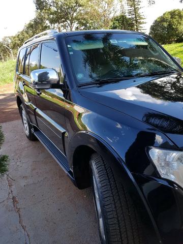 Mitsubishi Pajero HPE Full 3.8 V6 250CV 5P Aut 7 Lugares