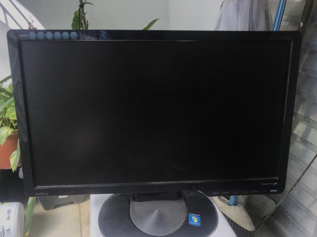 Monitor BENQ ET-0025-TA 18,5p leia a descrição