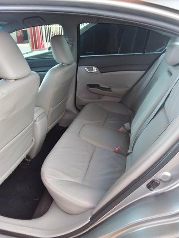 HONDA CIVIC LXR 2.0 13/14- veiculo em ótimo estado de conservação - Foto 5