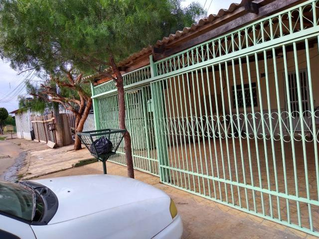 Vendo casa na Samambaia Sul, escriturada, aceita carro e permuta próximo ao metro. - Foto 3