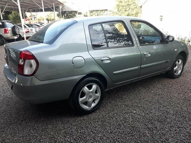 Clio 1.6 sedan completo (muito barato) - Foto 4