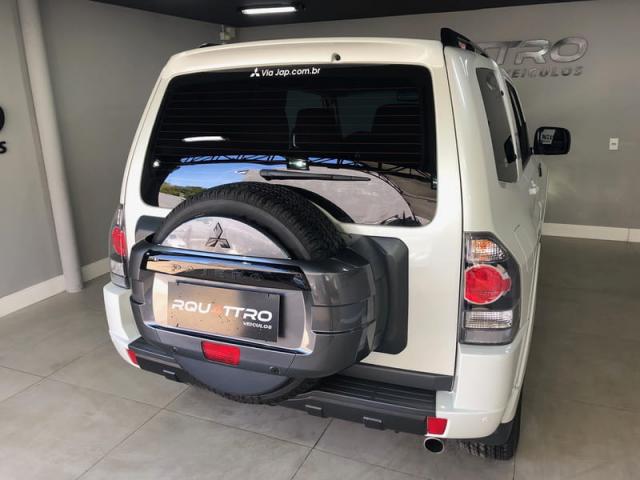 MITSUBISHI PAJERO HPE 3.2 4X4 T.I. DIES. 3P AUT 2019 - Foto 13