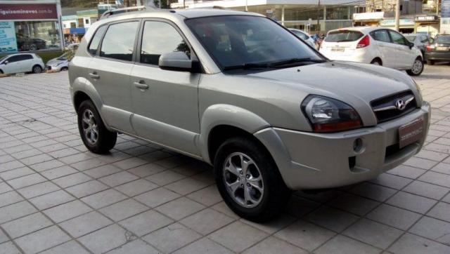 HYUNDAI TUCSON NAC. GLS 4X2 2.0 16V AT Prata 2013/2014