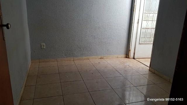 Urgente Linda Casa de 3 Quartos Escriturada + Barraco de Fundo - Foto 12