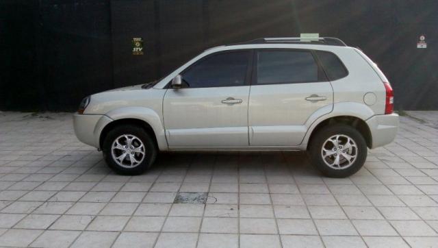 HYUNDAI TUCSON NAC. GLS 4X2 2.0 16V AT Prata 2013/2014 - Foto 9
