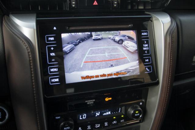 Hilux SW4 2.8 SRX Diesel 4X4 2016 Branca Completa 7 Lugares - Foto 13