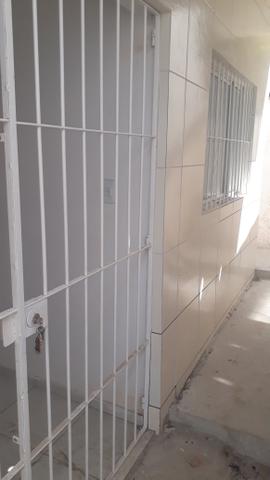 Alugo casa novinha