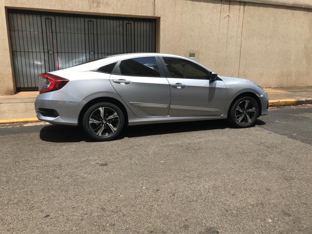 Vendo Honda Civic EXL G10 2017/17 Prata - muito novo / conservado - Foto 7