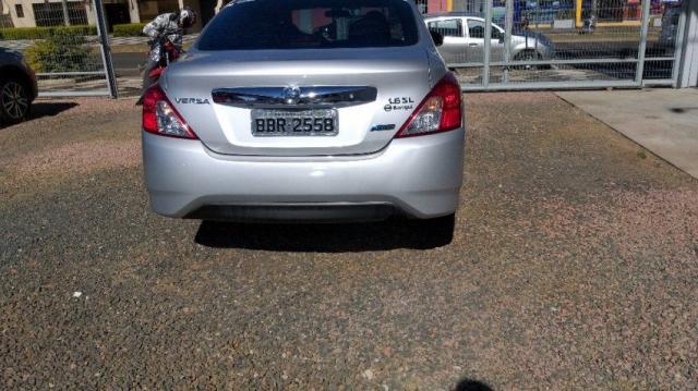 NISSAN VERSA SL 1.6 16V CVT FLEXSTART Prata 2017/2018 - Foto 10