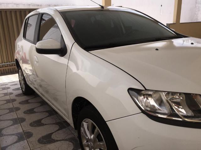 Sandero 2016 - Completo, Revisado, Higienizado e Tanque Cheio - Foto 5