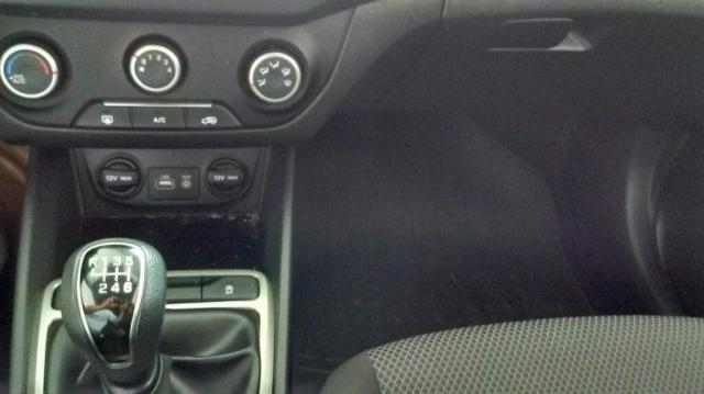 HYUNDAI IMP CRETA ATTITUDE 1.6 16V MT6 FLEX Preto 2018/2018 - Foto 16