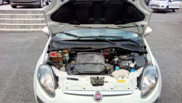 FIAT PUNTO EVO ESSENCE 1.6 16V DUALPLUS FLEX Branco 2015/2016 - Foto 12