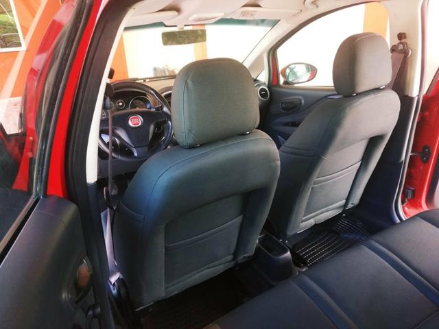Punto 1.4 Attractive muito novo ano 2015 - Foto 8