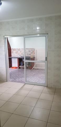 APENAS 299.999,00!! Sobrado 4 qts com churrasqueira - Foto 2