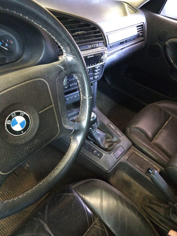 Vendo ou troco BMW 318is 1996 cambio manual teto solar doc.OK - Foto 5