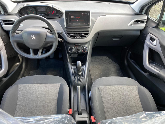Peugeot 208 1.2 - Foto 13