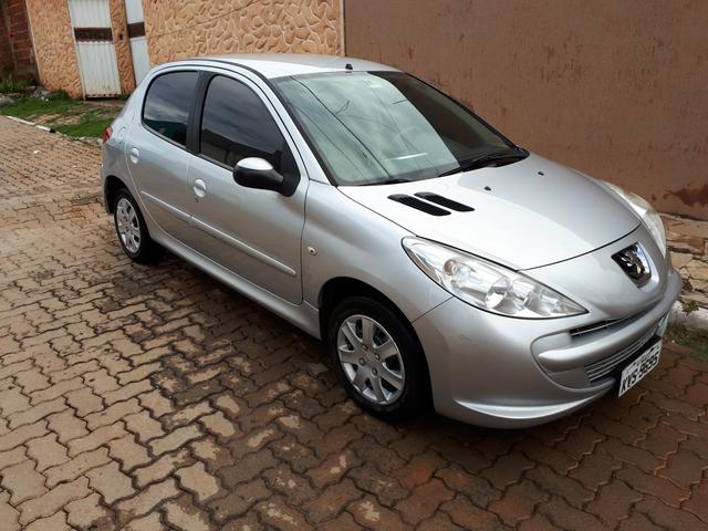Peugeot 207 - Foto 3