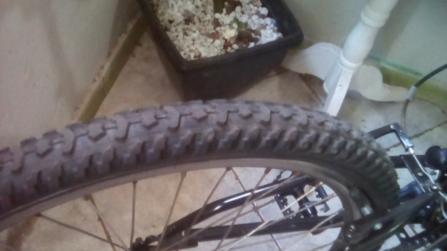 Bike Aro 26 câmbios shimano passadores Yamada - Foto 3