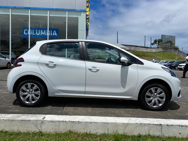 Peugeot 208 1.2 - Foto 8