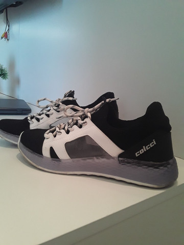 Tênis Colcci feminino tam.34 (serve 35 ou 36) - Foto 2