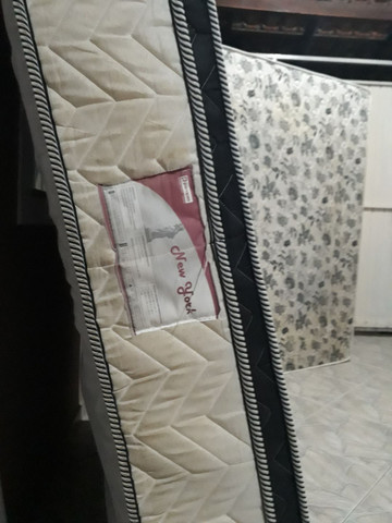 CAMA BOX + COLCHÃO DE MOLAS. - Foto 3