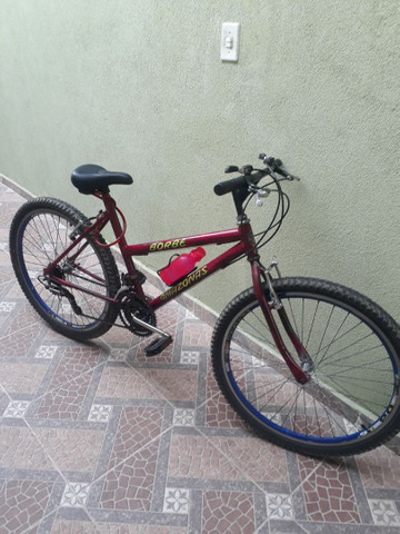 Bicicleta usada mas em ótimo estado e pegar e andar