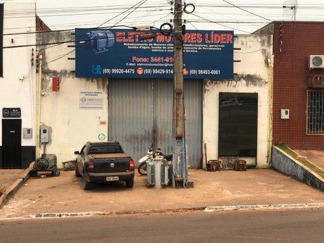 Vendo barracão 300 m2 bem localizado próximo deposito coca cola