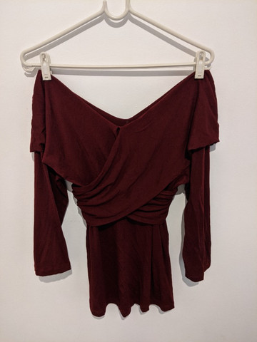 Blusas, camisas e camisetas feminina