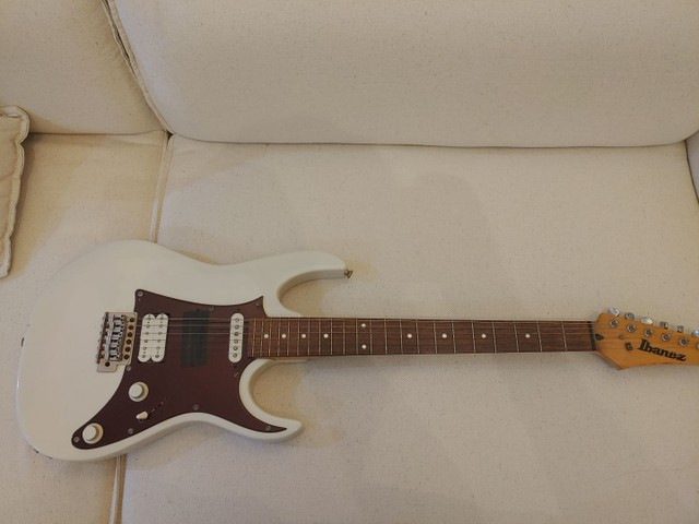 Guitarra Ibanez GRX 40 usada