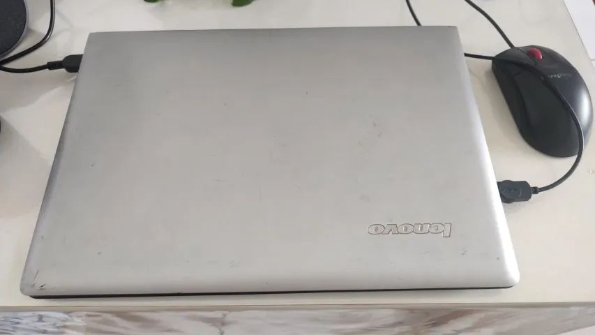 Notebook Lenovo 1 TB 4GB de memória RAM