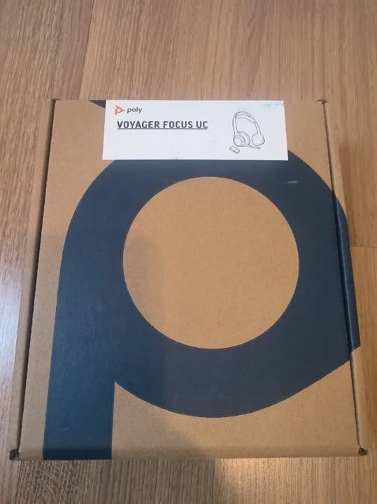 Fone de Ouvido Bluetooth Voyager Focus UC - Foto 2