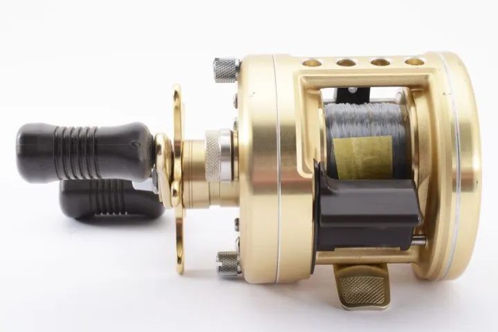 Carretilha Shimano Calcutta 201XT Rara - Esportes Aquáticos Carretilha Shimano Calcutta 201XT Rara - Esportes Aquáticos