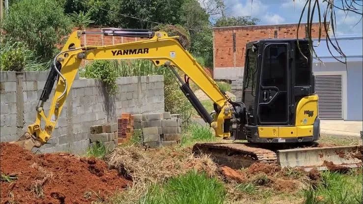 Aluguel e empreitada de máquinas e caçamba  - Foto 2