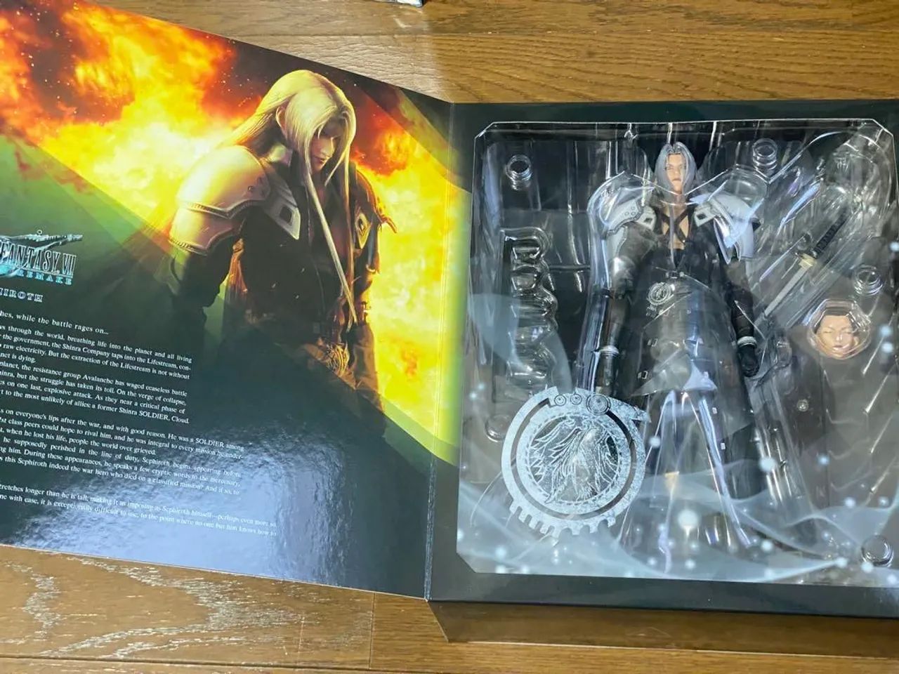 Play Arts Kai Sephiroth FF7 Remake - Foto 4