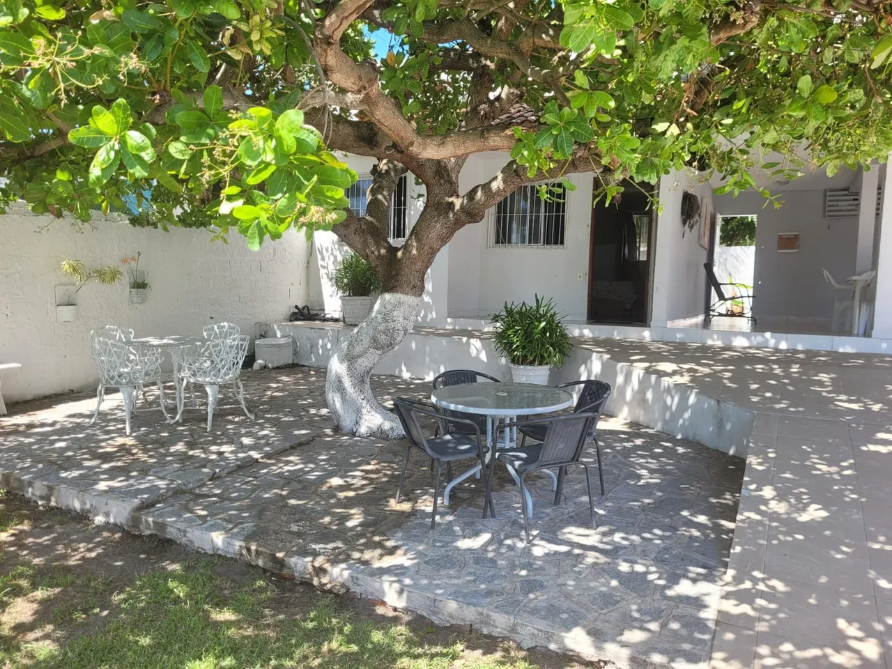Casa ou pousada com 9 suítes - Carapibus- conde - pb