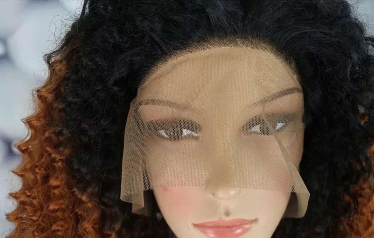 Peruca Lace Front Afro Kinky Curly Castanho e Preto - Foto 4