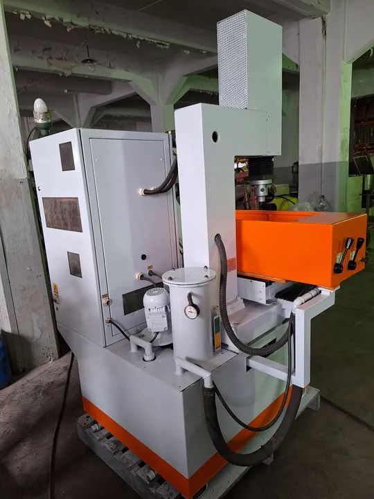 ELETROEROSÃO EDM-200NC - ENGEMAQ - Foto 3