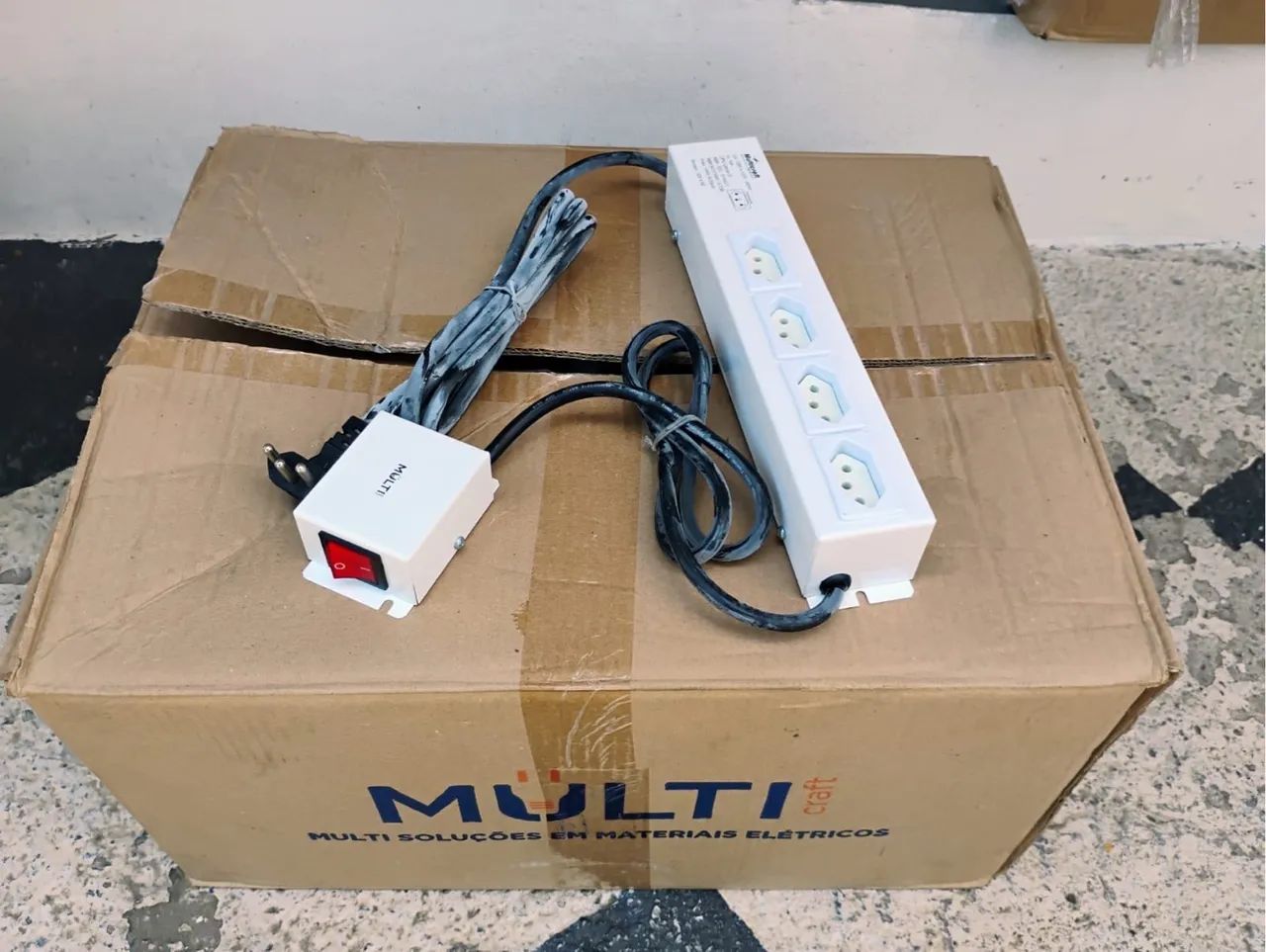 Régua 4 tomadas - Foto 6