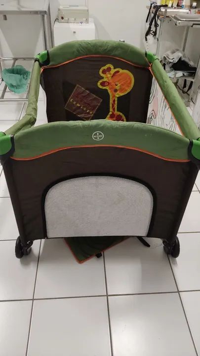 Cercadinho com fundo removível acolchoado. Possuí pequeno defeito. - Foto 4