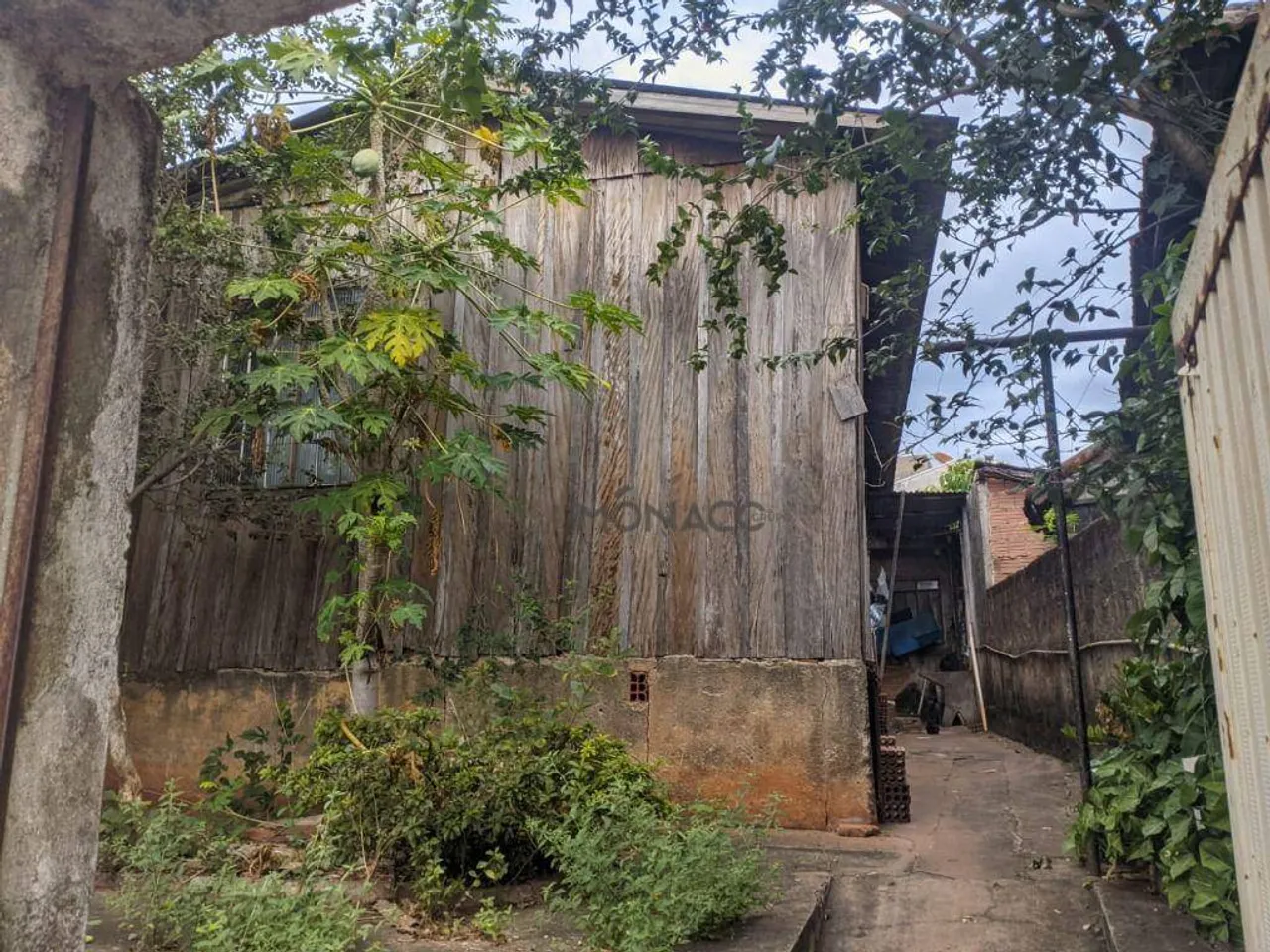 Terreno à venda, 190 m² por R$ 100.000,00 - Vila Galvão - Londrina/PR