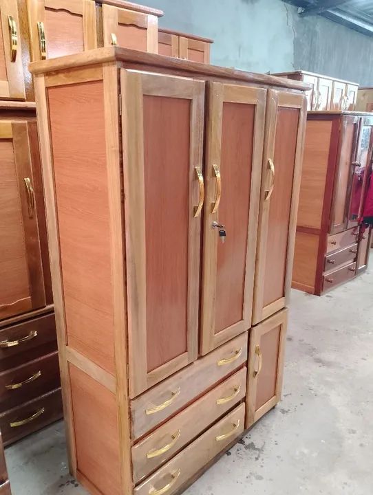 Guarda roupa de  3 portas Novo. - Foto 2