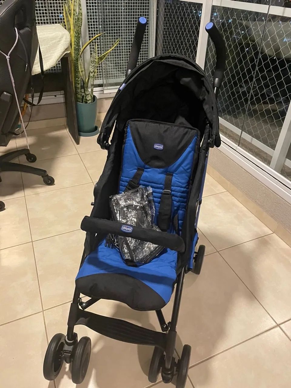 Chicco Echo Carrinho de Passeio com Barra de Proteção, Azul (Mr Blue), 0-15 kg - Foto 3