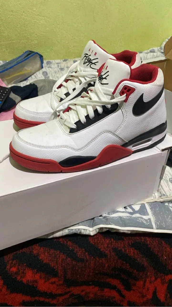 Nike Air Flight 89 - Branco e Vermelho